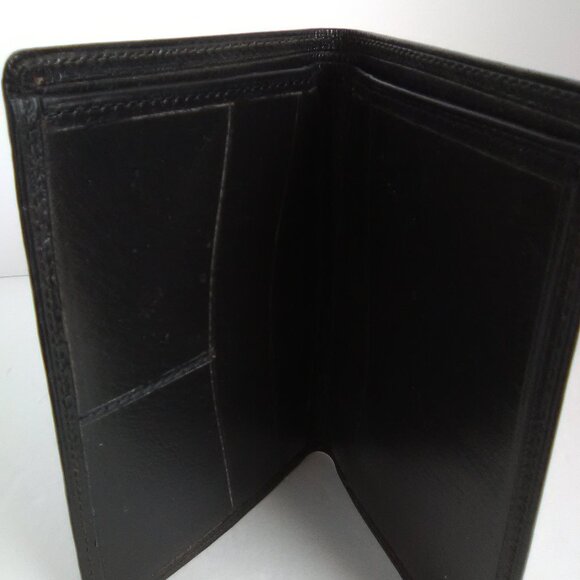Men's Faux Leather Wallet Color Solid Color Black - Picture 2 of 8